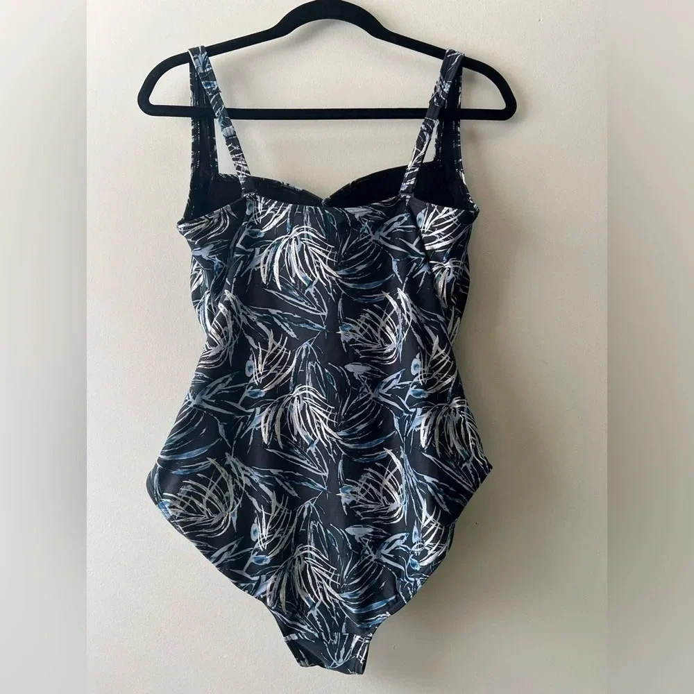 Niptuck Swim size 10 one piece swimsuit